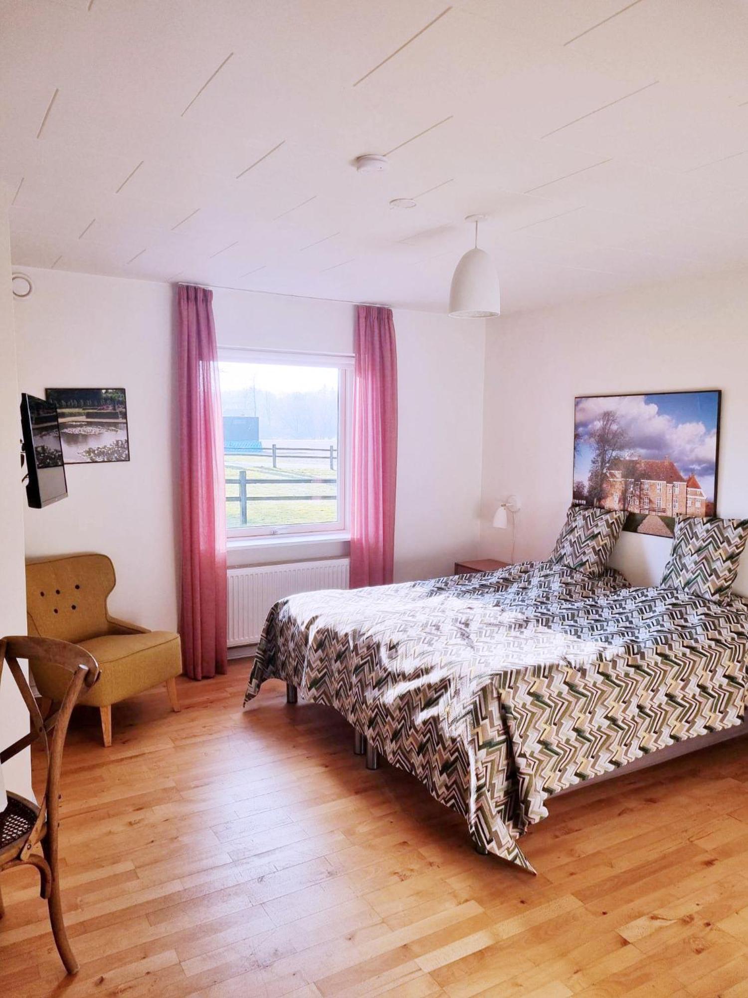 Den Gamle Kro Ved Gram Slot Kültér fotó